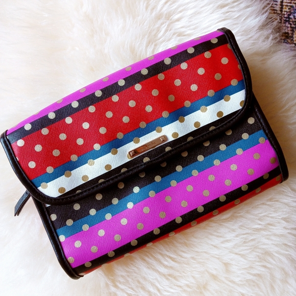 Stella & Dot Handbags - Stella & Dot Hanging Toiletry Bag